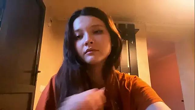 in_ur_dream from StripChat is Freechat