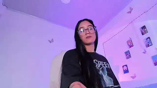 ineedmydaddy_ from StripChat is Freechat