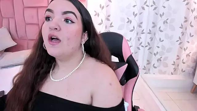 IrinaKami from StripChat is Freechat