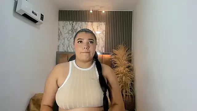 iris_quinn from StripChat is Freechat
