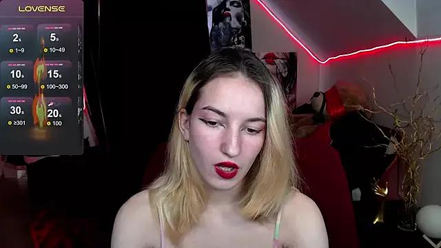 IrisPorter from StripChat is Freechat