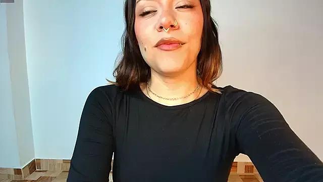 Isa_laurentt_ from StripChat is Freechat