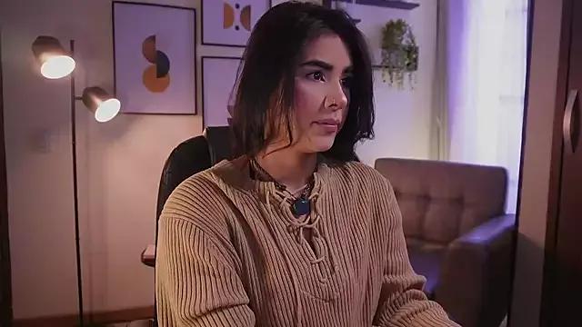 Isabella_dior from StripChat is Freechat