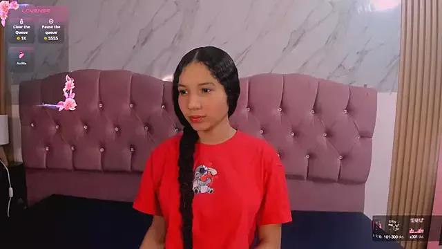 Isabella_motero from StripChat is Freechat