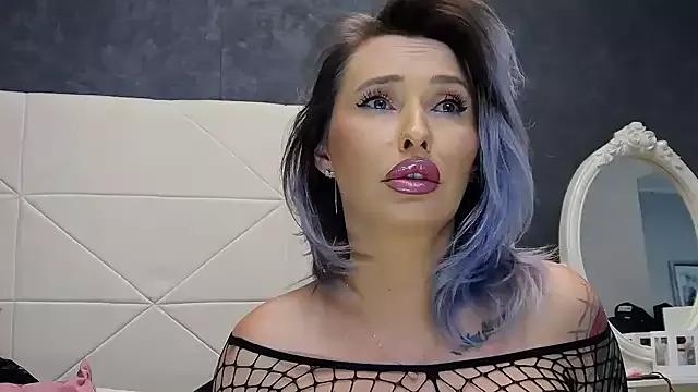 Check out our webcam shows gallery and message on a personal level with our sweet squirt cams hosts, showing off their natural physiques and sex toys.