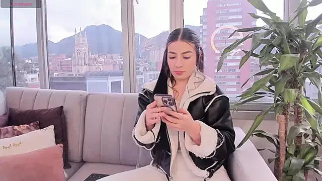 Ivanna_West from StripChat is Freechat