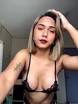 IvoryKath from StripChat is Freechat