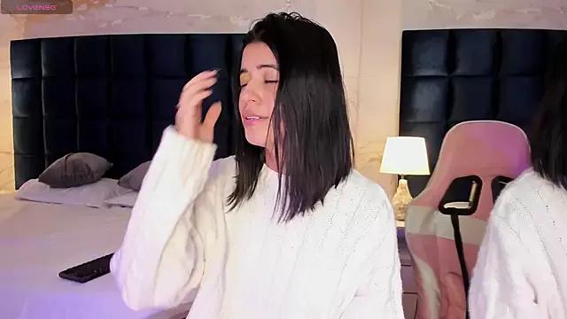IvySanders1 from StripChat is Freechat