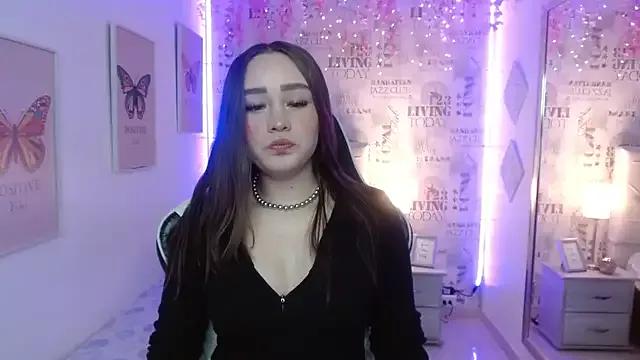 Check out our webcam shows gallery and message on a personal level with our sweet squirt cams hosts, showing off their natural physiques and sex toys.