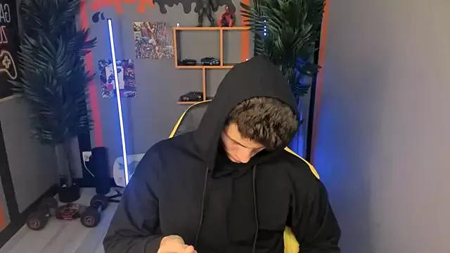 JackWolw from StripChat is Freechat