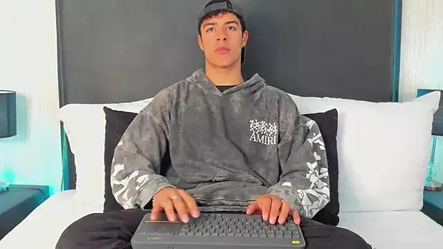 JacobBikerr from StripChat is Freechat
