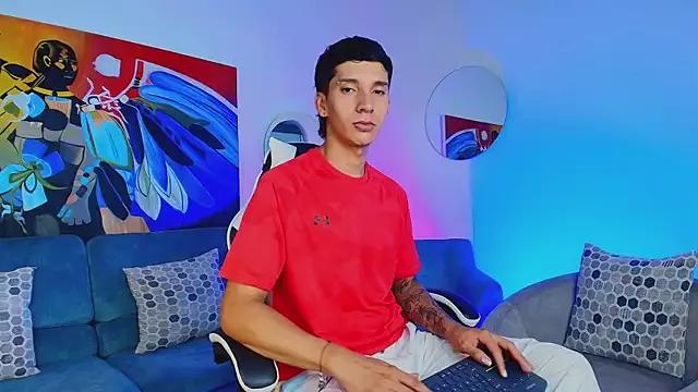 JacoboSwam from StripChat is Freechat