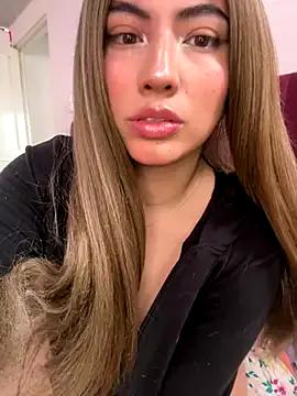 Check out our webcam shows gallery and message on a personal level with our sweet squirt cams hosts, showing off their natural physiques and sex toys.