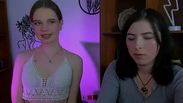 janet_shy from StripChat is Freechat