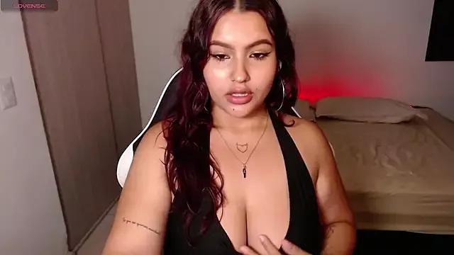 Janne_1 from StripChat is Freechat