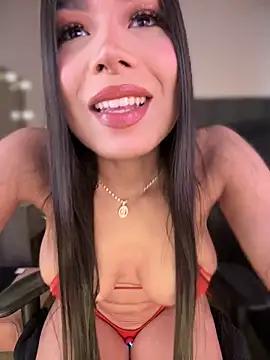 JanyLunaa from StripChat is Freechat