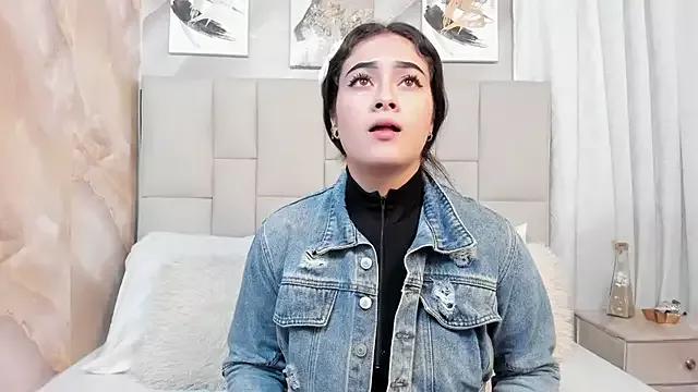 Check out our webcam shows gallery and message on a personal level with our sweet squirt cams hosts, showing off their natural physiques and sex toys.