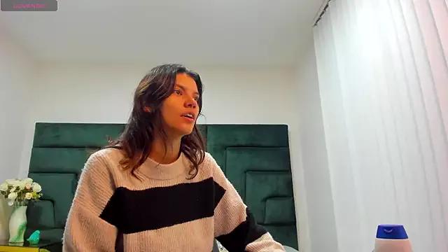 JasmineHarris from StripChat is Freechat