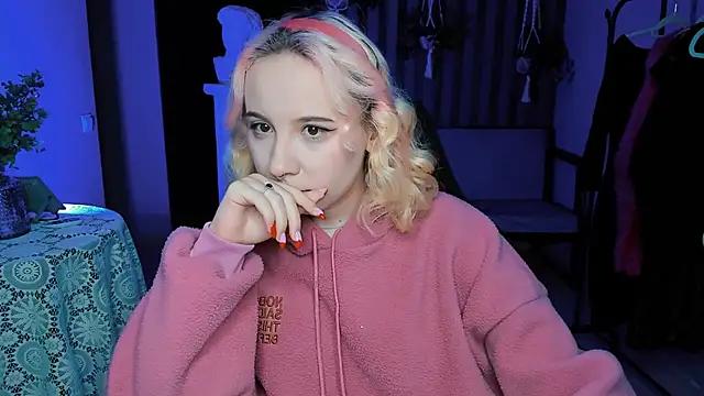 Check out our webcam shows gallery and message on a personal level with our sweet squirt cams hosts, showing off their natural physiques and sex toys.