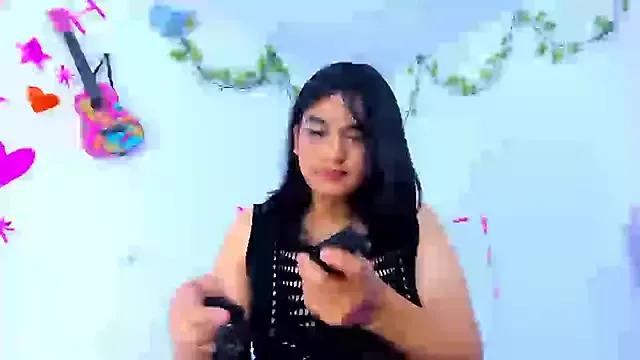 JazirMartinez from StripChat is Freechat