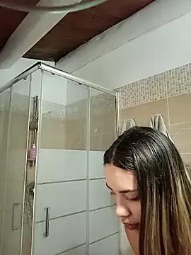 Jessicaa_69_ from StripChat is Freechat