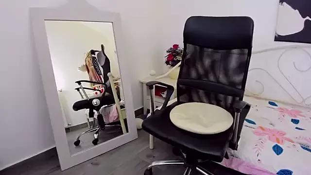 Check out our webcam shows gallery and message on a personal level with our sweet squirt cams hosts, showing off their natural physiques and sex toys.