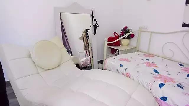 Check out our webcam shows gallery and message on a personal level with our sweet squirt cams hosts, showing off their natural physiques and sex toys.