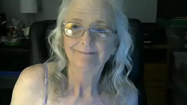 JoleneDelacroix from StripChat is Freechat