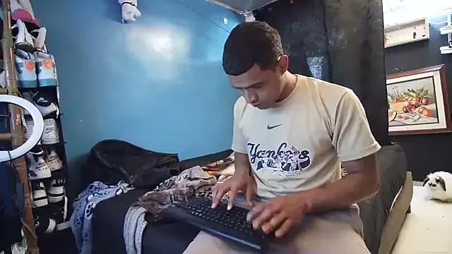 JoshuaMiller from StripChat is Freechat