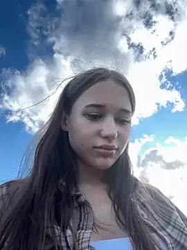 Juice_Bunny from StripChat is Freechat
