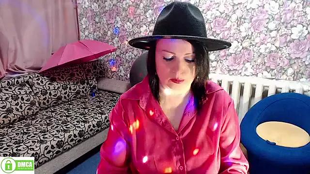 Julia-ru from StripChat is Freechat