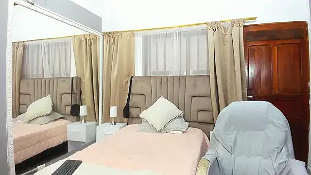 julian_billyy from StripChat is Freechat