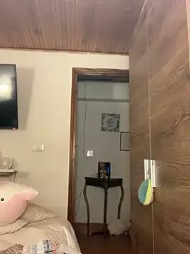 juliana-mancini from StripChat is Freechat