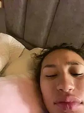 juliana-mancini from StripChat is Freechat