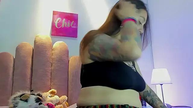 Check out our webcam shows gallery and message on a personal level with our sweet squirt cams hosts, showing off their natural physiques and sex toys.