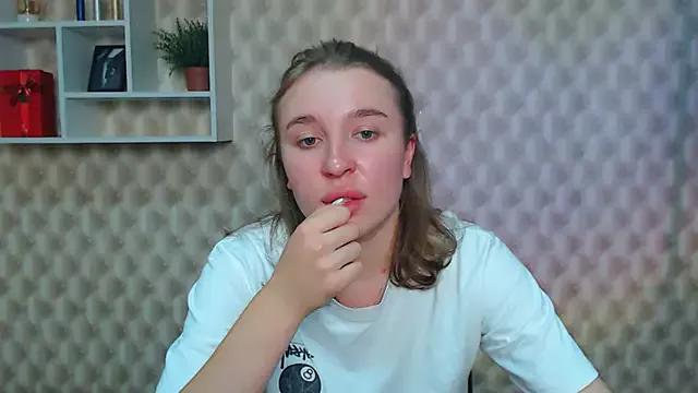 JuliaTopp_ from StripChat is Freechat