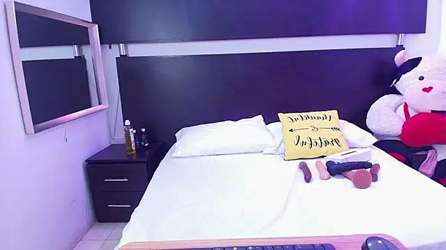 Check out our webcam shows gallery and message on a personal level with our sweet squirt cams hosts, showing off their natural physiques and sex toys.