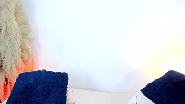 JulietaDavis from StripChat is Freechat