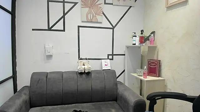 JulietaKane from StripChat is Freechat