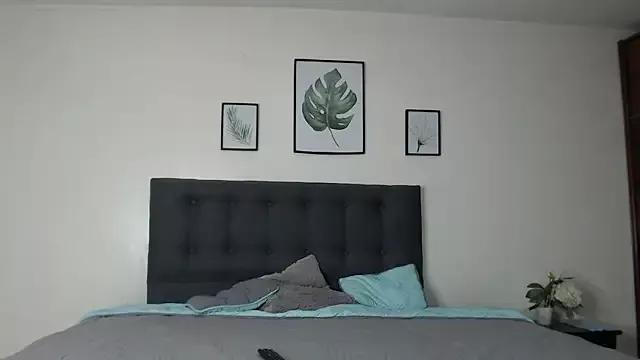 julieth_garcia_1 from StripChat is Freechat