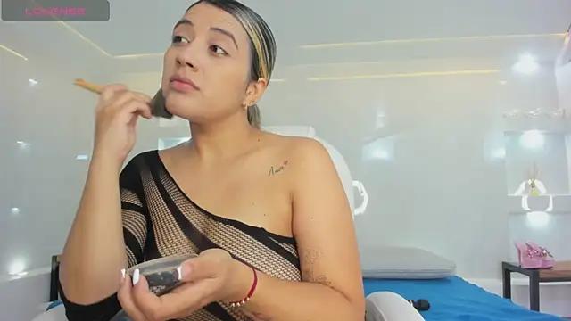 Check out our webcam shows gallery and message on a personal level with our sweet squirt cams hosts, showing off their natural physiques and sex toys.