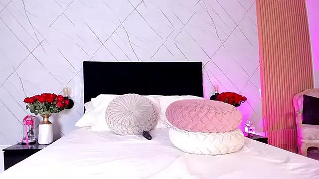 Check out our webcam shows gallery and message on a personal level with our sweet squirt cams hosts, showing off their natural physiques and sex toys.