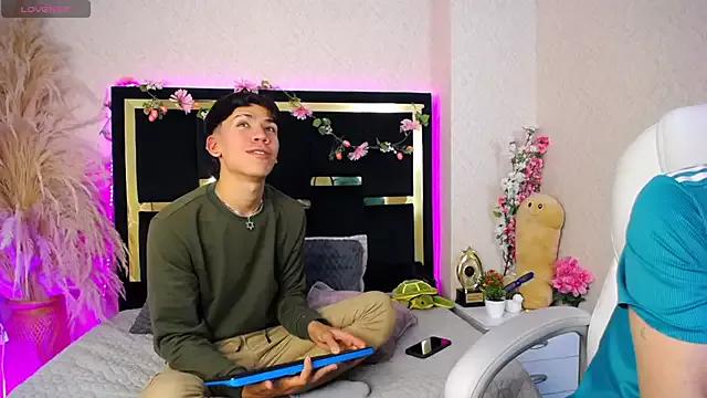 Check out our webcam shows gallery and message on a personal level with our sweet squirt cams hosts, showing off their natural physiques and sex toys.