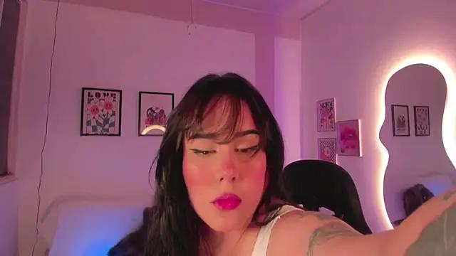 Check out our webcam shows gallery and message on a personal level with our sweet squirt cams hosts, showing off their natural physiques and sex toys.