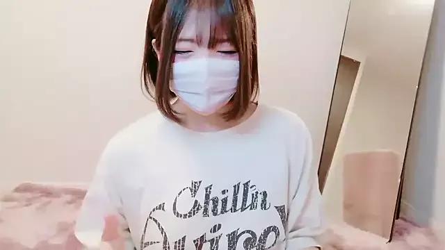 Kani_chan_ from StripChat is Freechat