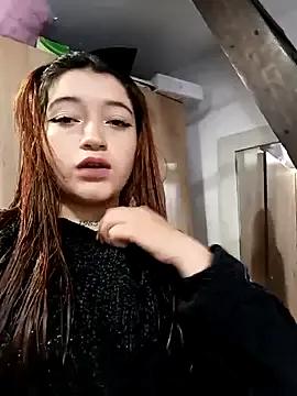 Karina_Leon from StripChat is Freechat