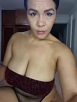 karla-bruni from StripChat is Freechat