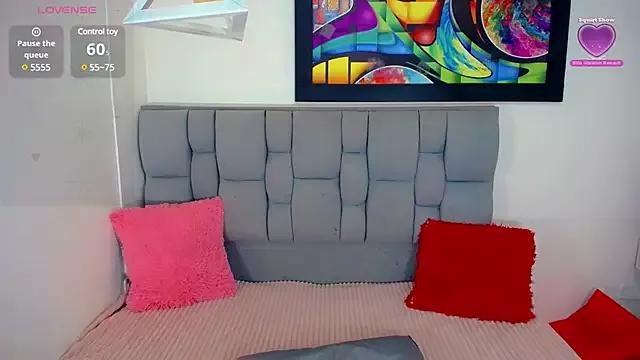 Check out our webcam shows gallery and message on a personal level with our sweet squirt cams hosts, showing off their natural physiques and sex toys.