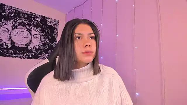 Karol_karoline from StripChat is Freechat