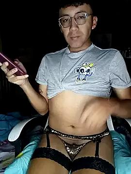 karola_horny from StripChat is Freechat